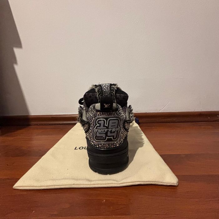 Adidași Louis Vuitton 44
