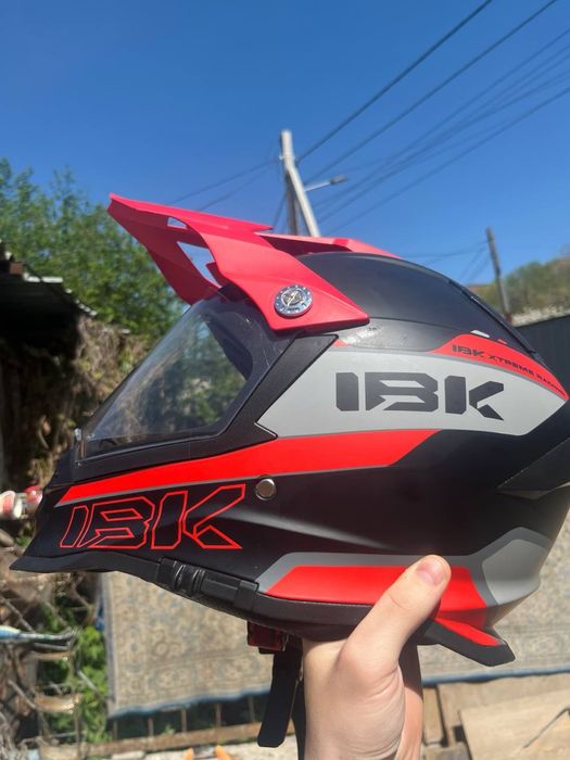 Продам кроссовый шлем IBK