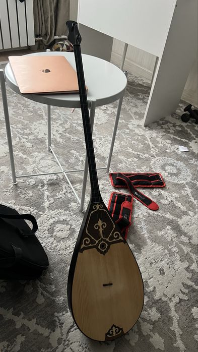 Домбыра ручная работа