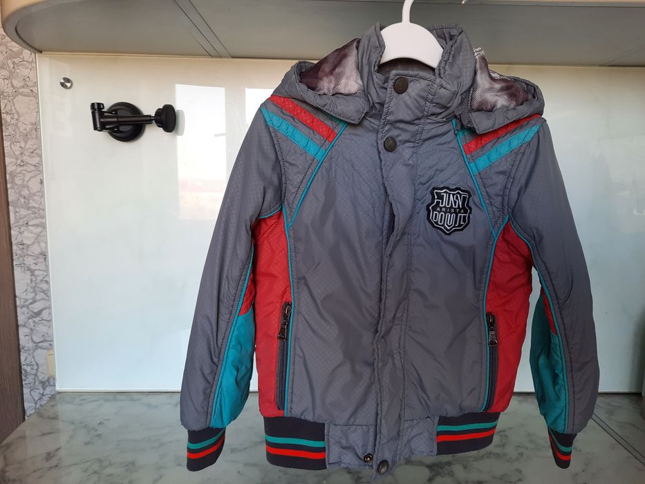 Куртки осень,зима,весна.