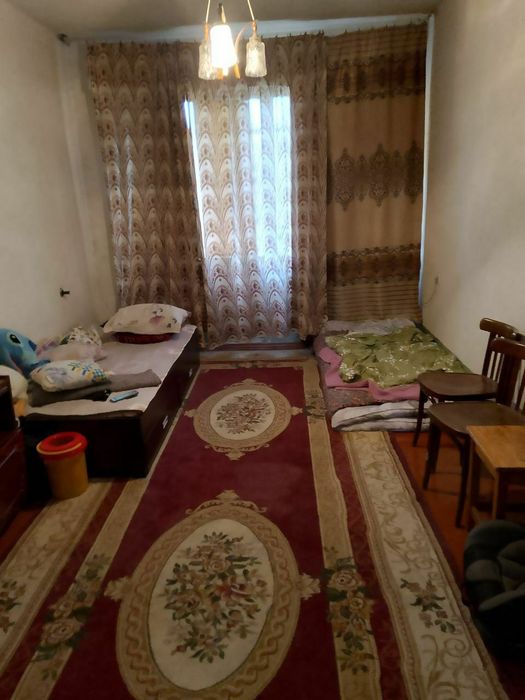 Продается своя Массив Куйлюк-1 метро Матонат 3/3/4 Орр кафе Гурман