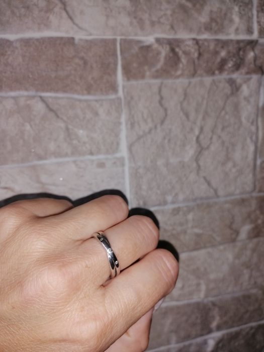 Златни пръстени с диаманти