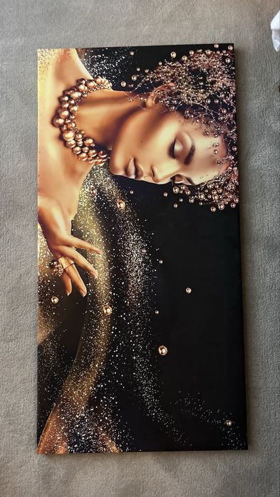 Tablou canvas modern – portret femeie elegantă cu auriu (80x40 cm)