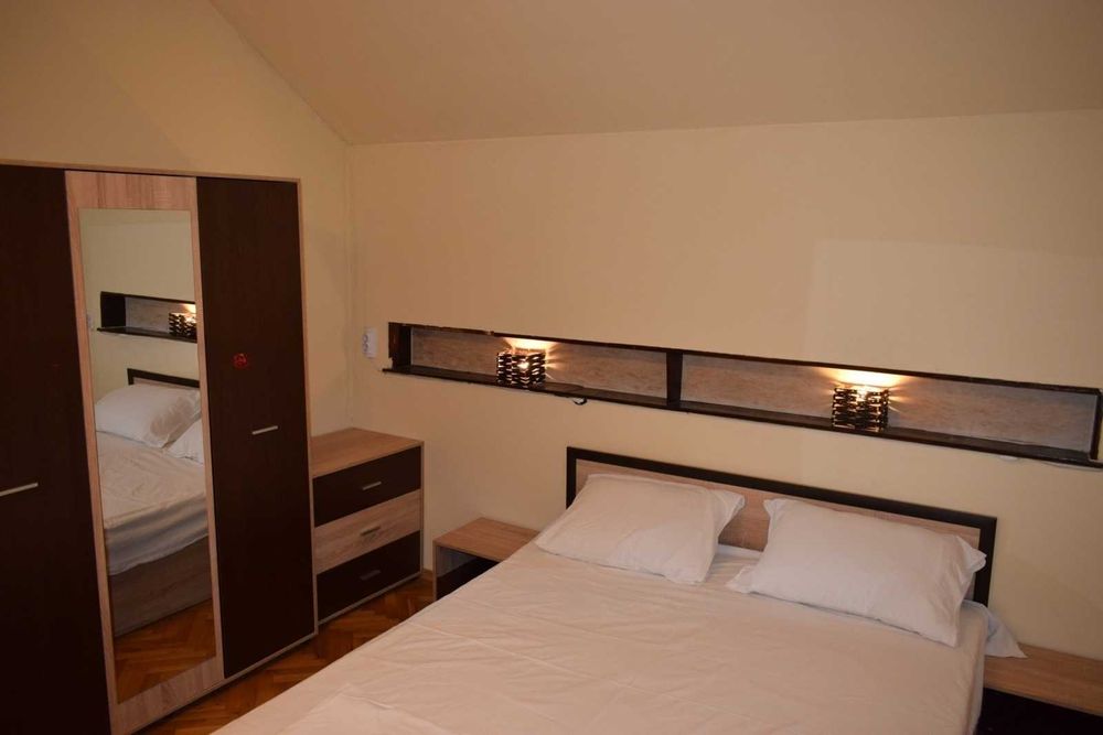 Дава се под наем Двустаен апартамент в София, Център - 50 кв.м за 400 € - Снимка #1