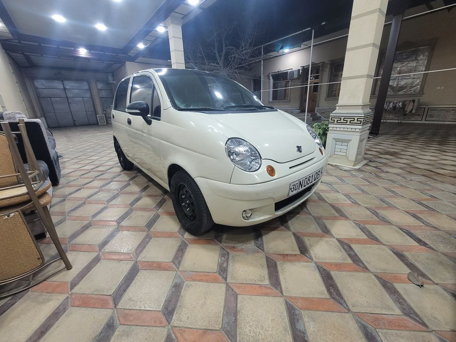 800$ boshlaĝich tôlov .