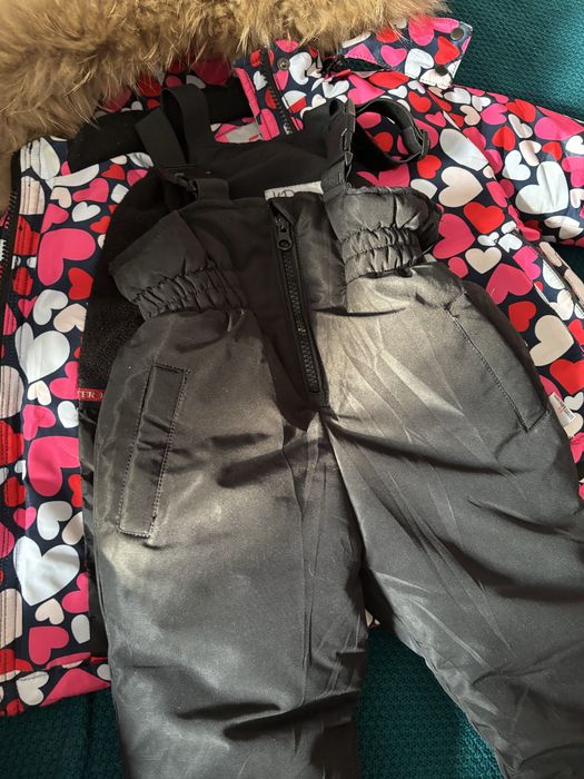 Продам комбинезон на девочку