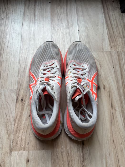 ASICS magic speed 3