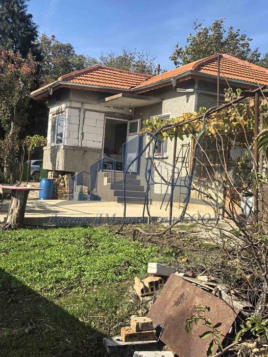 Продава се Къща в с. Близнаци, Област Шумен - 65 кв.м за 432 €/кв.м - Снимка #1