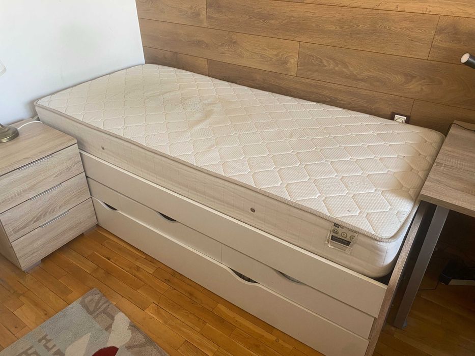Двойно легло с матрак