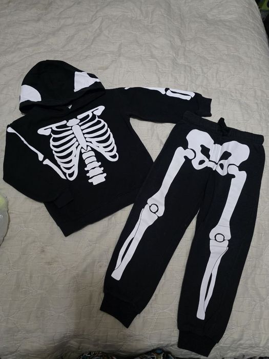 Костюмы на мальчика