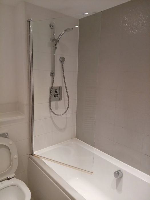 Предлагам почистване по домове и офиси.
Искам да помогна на хора, коит