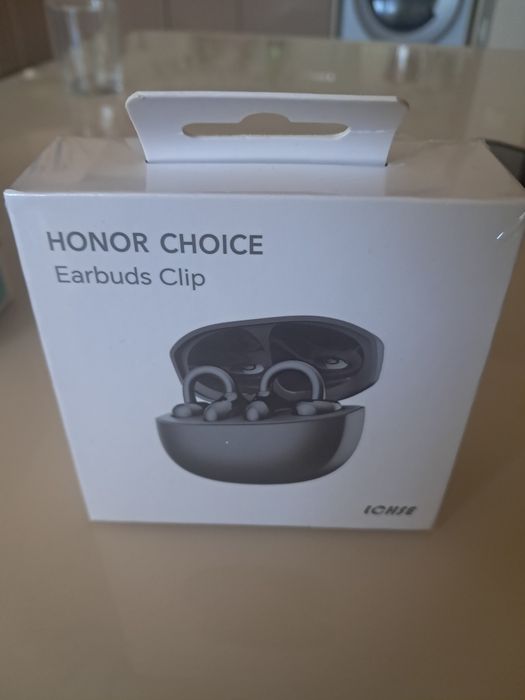 Продавам слушалки HONOR  CHOICE