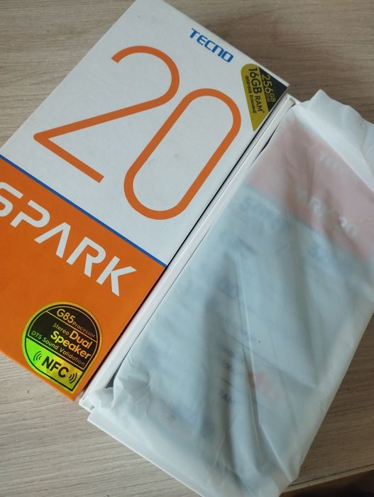 Продам новый телефон