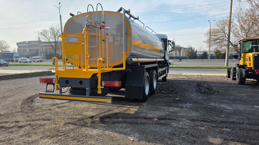 20000литр Водавоз комфорт (поливомоечная машина)