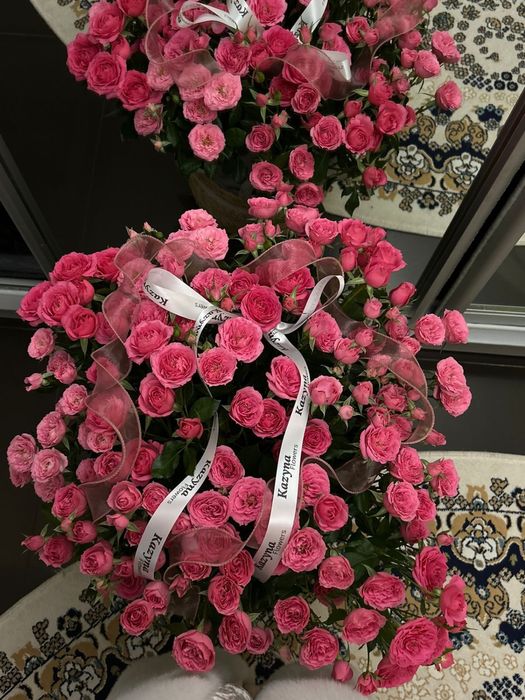 Цветы (кустовые розы)