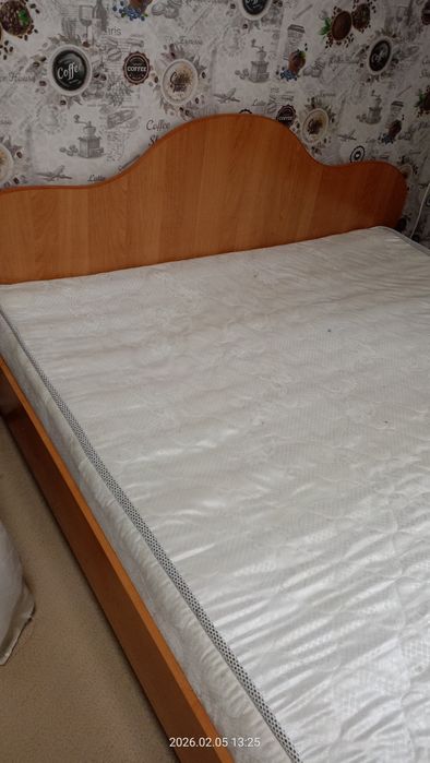 Кровать двухспальная