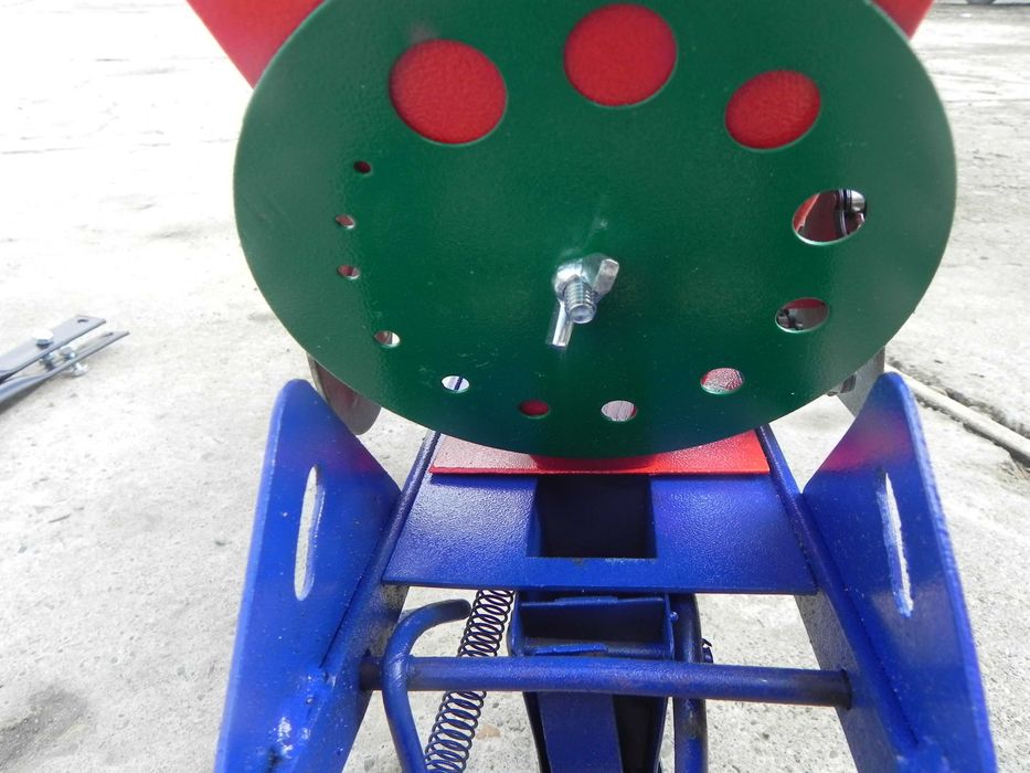 Semanatoare manuala pentru legume seminte mici solar