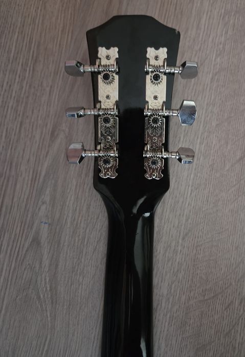 Chitara acustica