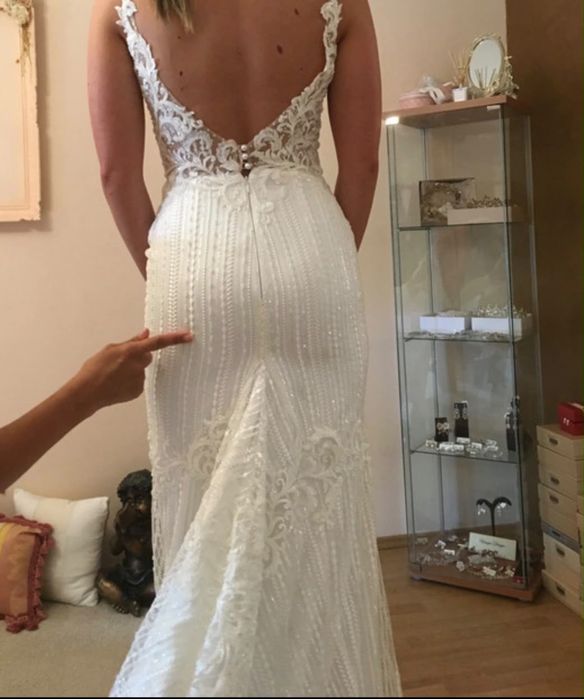Rochie de mireasă Ivory – eleganță, rafinament și detalii lucrate manual