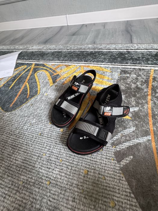 Детская обувь новая  и    б/у уточняйте, размеры разные