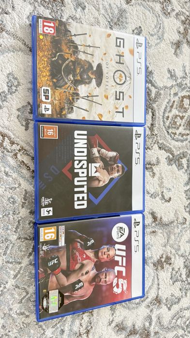 Диски для PlayStation 5.