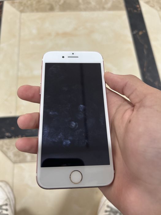 Айфон 7 сатылады