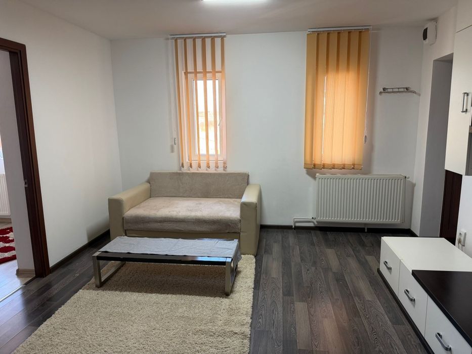 Apartament de închiriat