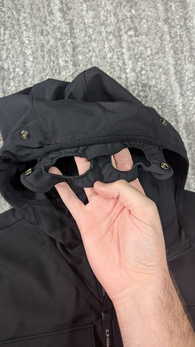 C.P company vestă cu glugă  ( corteiz nike margiela true religion lv