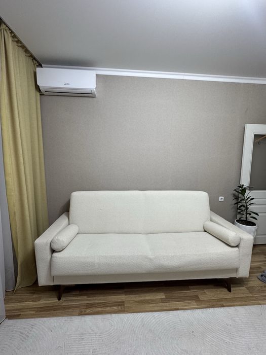 Диван с двумя вариантами цвета | 230 см