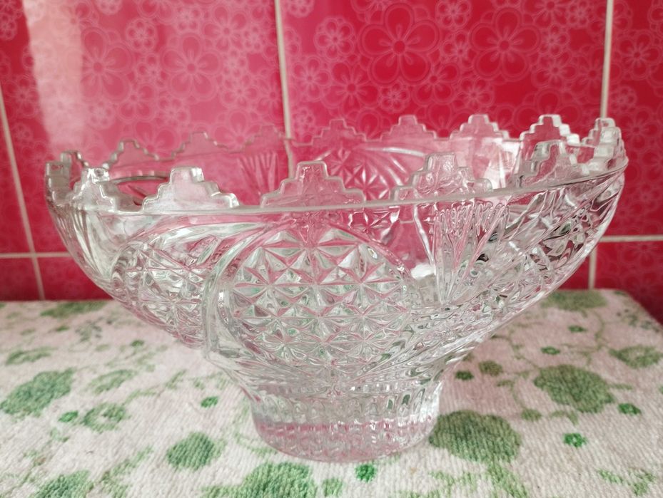 Вазы разные ( 80-е годы выпуска)