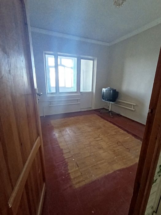 Продается 3 комнатная квартира