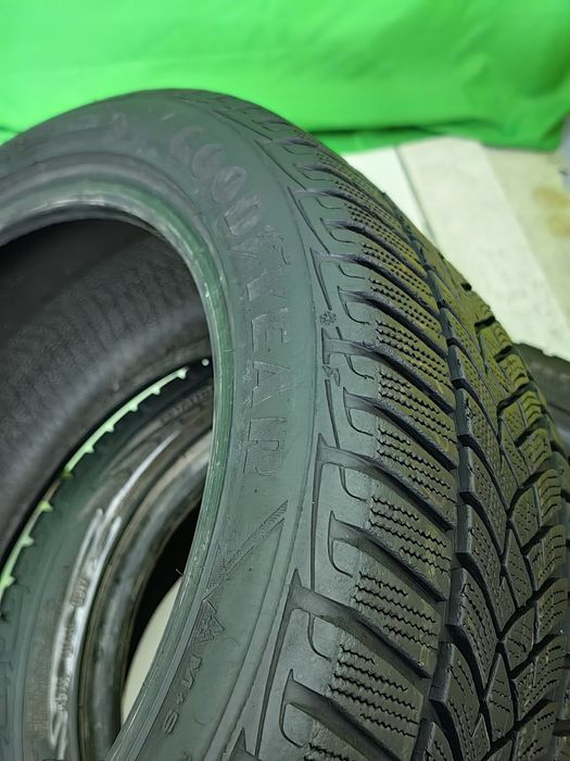 225/45R17 Goodyear 7mm ca noi