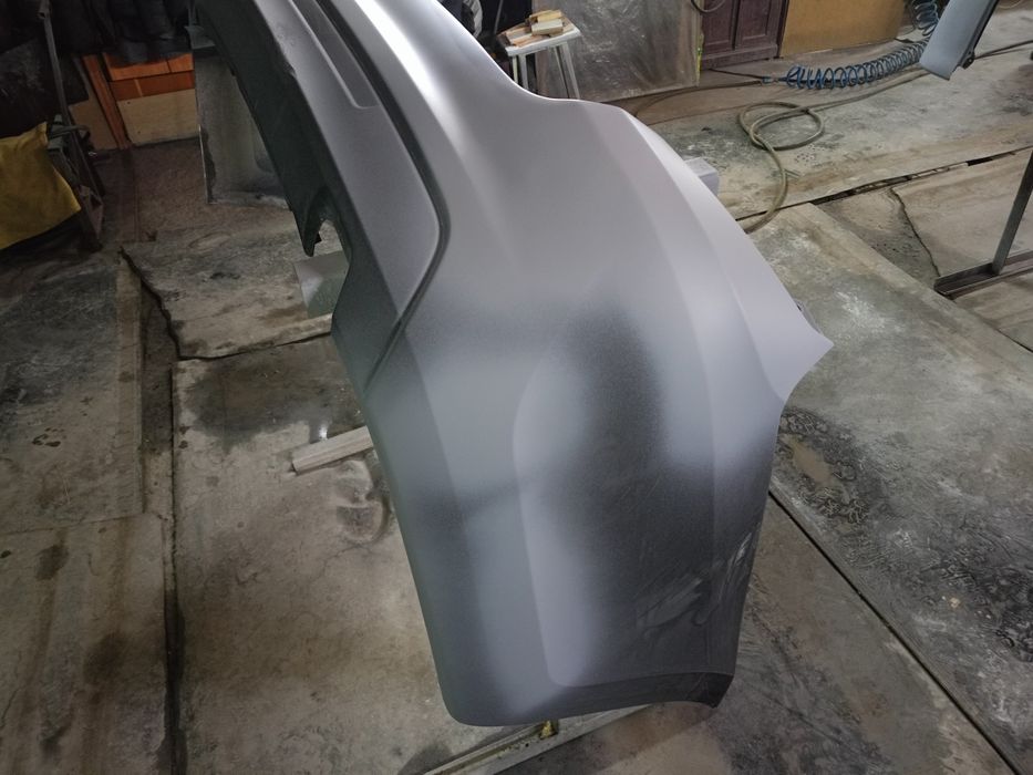 Продам задний бампер Лада гранта Фл