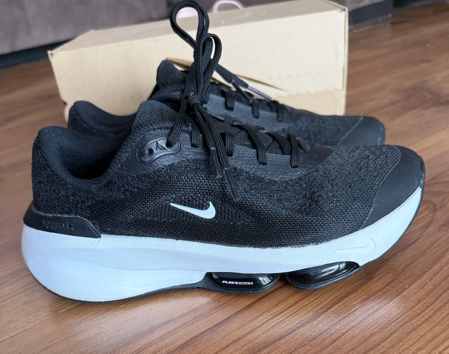 Маратонки Nike Versair