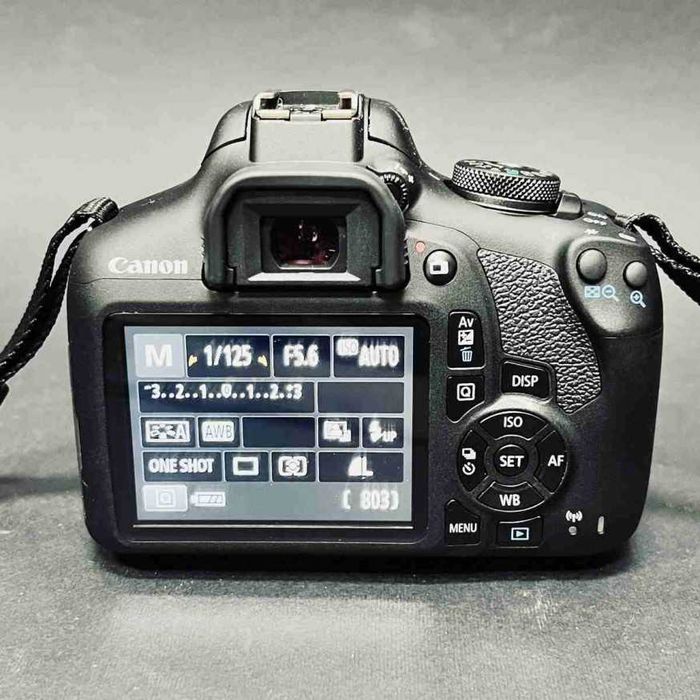 Фотоапарат CANON - EOS 2000D