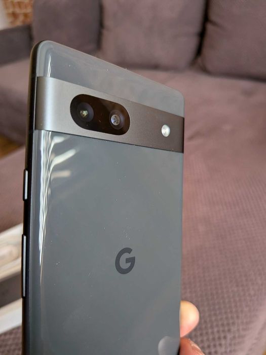 Телефон Google Pixel 7a + подарък