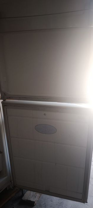 Продаётся холодильник бирюса