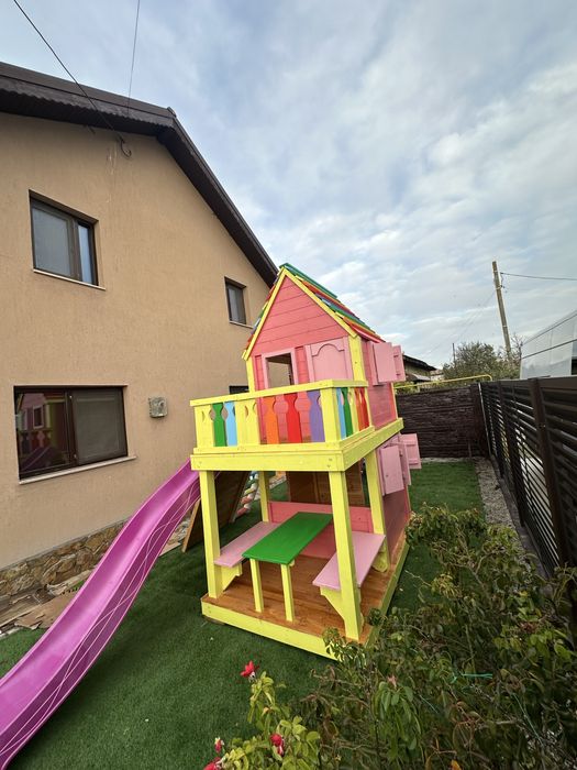 Loc de joaca casute de copii!