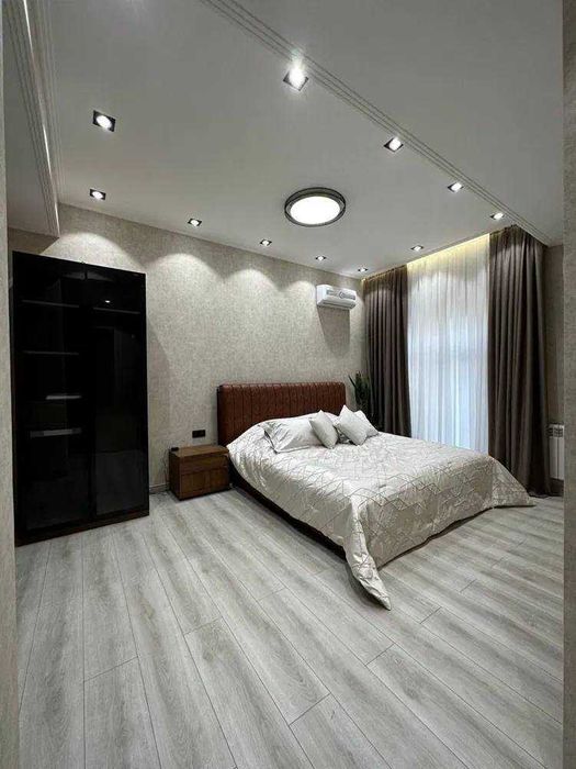 Жк Казахстан! Сдается новая 3-х комнатная квартира в элит комплексе!