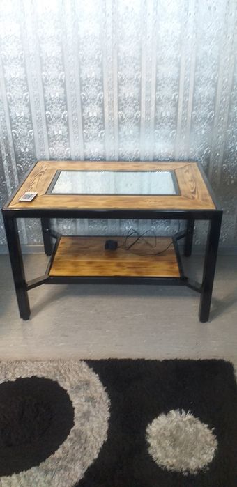 Журнальный столик