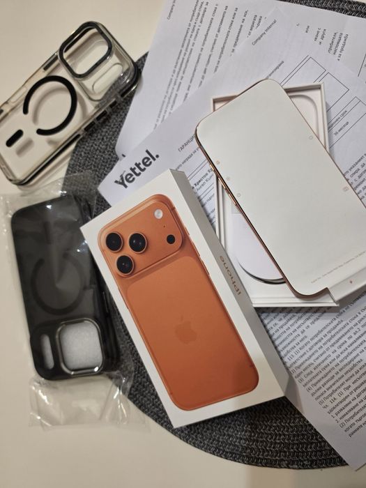 Iphone 17 pro 256 GB ORANGE като НОВ