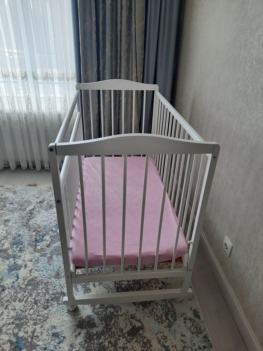 Продам детскую кроватку