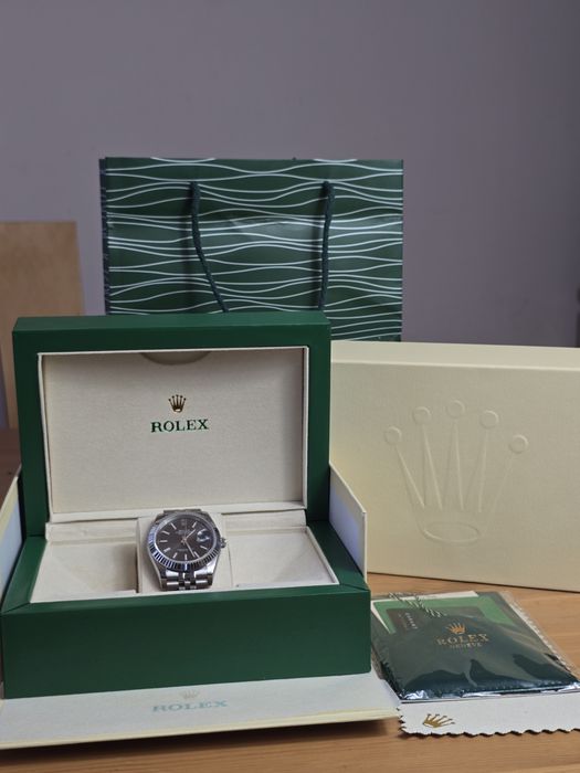Rolex Datejust 41 mm Jubilee Fluted Bezel Rhodium Dial