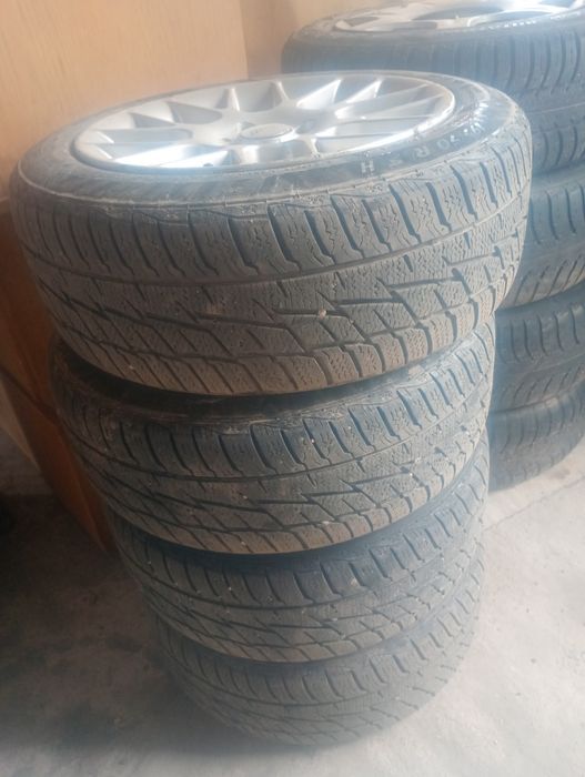 Vind jante echipate cu anvelope de vara și iarna pentru Mazda 323f ,.