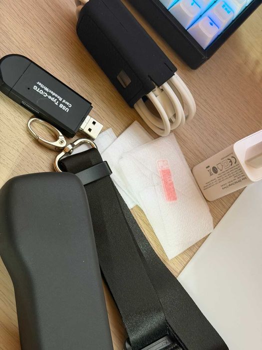 DJI Osmo Pocket 3 + Battery Handle + 2x SanDisk + много аксесоари