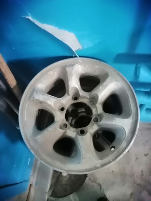 Продам резину с дисками комплект