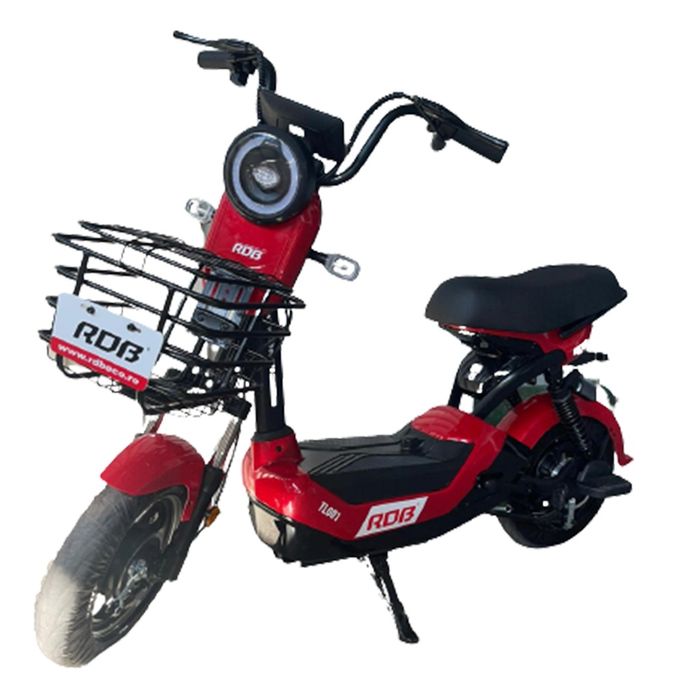 Repar trotinete, triciclete, biciclete și scutere electrice.