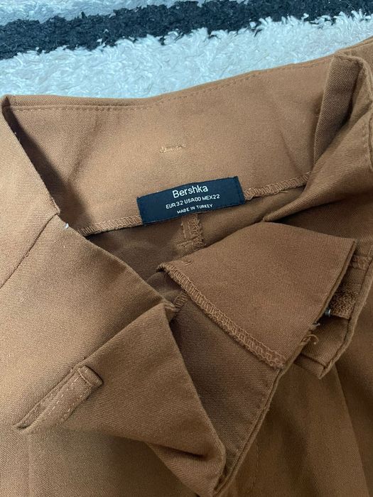 Pantoni eleganti Bershka