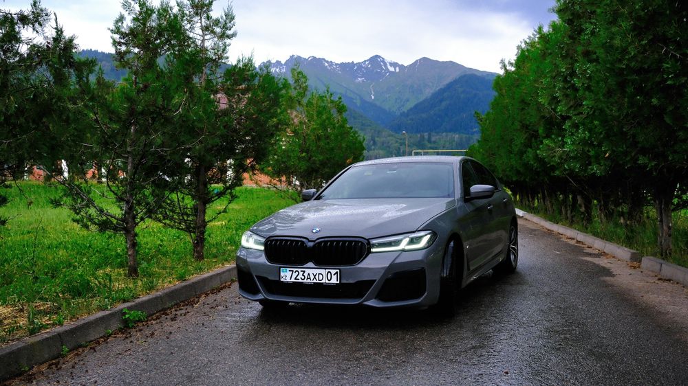 BMW 520i 2022 года