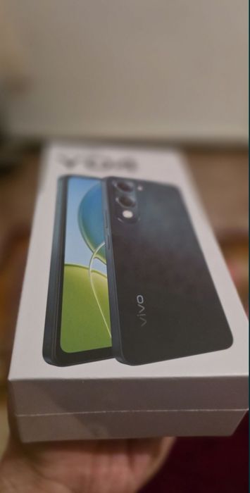 Продам телефон vivo y 04(128)гб